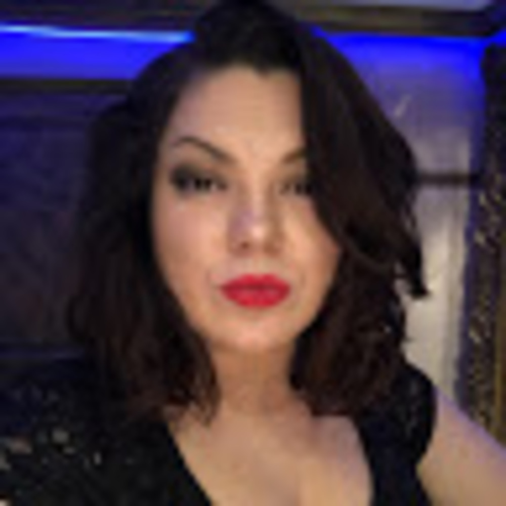 Meet your Posher, Julia onyshko